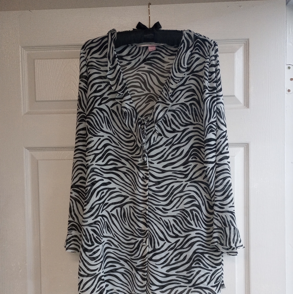 Women's night shirt zebra print with tie front sheer material Victoria secret
